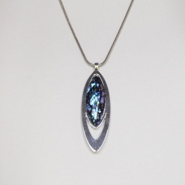 PAUA CRACKING LG OVAL SNAKE CH