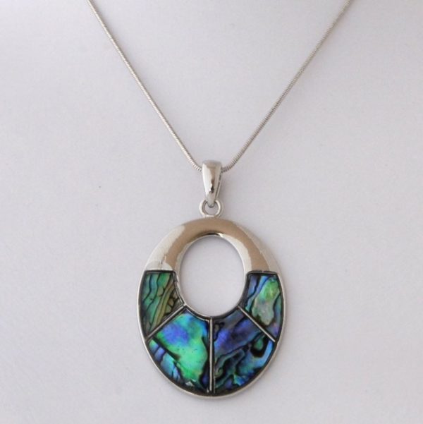 PAUA SMALL SECTIONED OVAL PENDANT