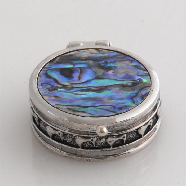 PAUA ROUND KIWI HINGED PILL BOX