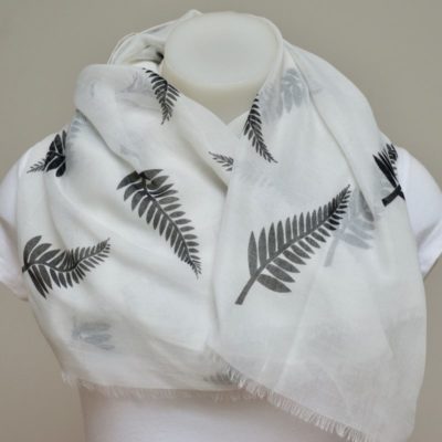 BLACK SMALL FERN SCARF