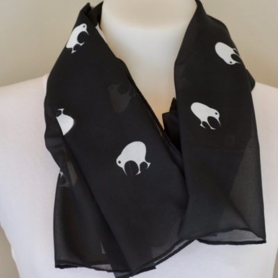 BLACK WHITE KIWI SCARF