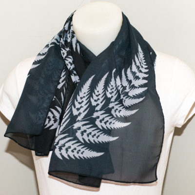 BLACK WITH LARGE SILVER FERN SCARF